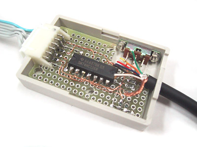 中継ボックスとその中身