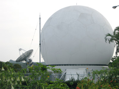 レドーム付きパラボラアンテナ(7.6m)