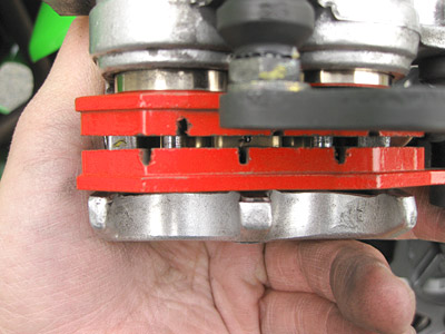 ブレーキパッドを取り付ける