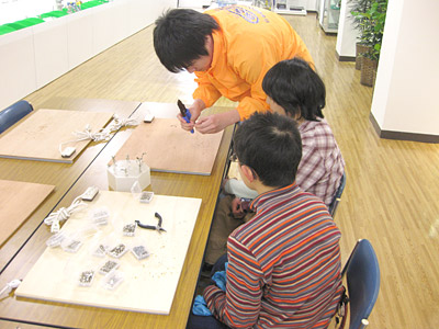 ネジロボ製作体験会の様子