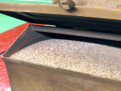 機関車台車の砂箱