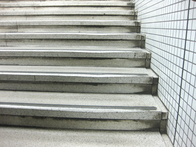 すり減った階段