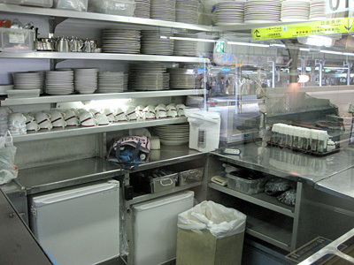 食堂車バックヤード