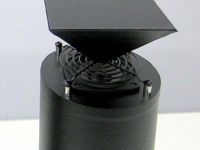 本体部分とリフレクターの様子