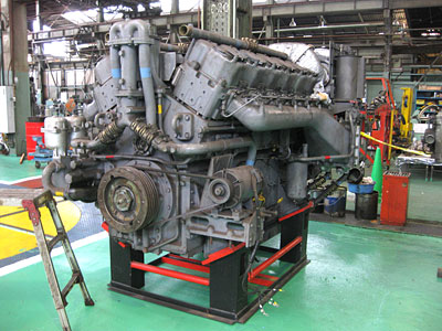 ディーゼルエンジン(DML61ZB)
