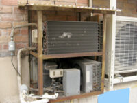 ほぼ解体エアコン外機