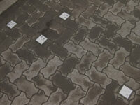 路面のマーカー