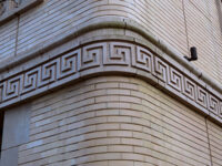 建物の雷文装飾