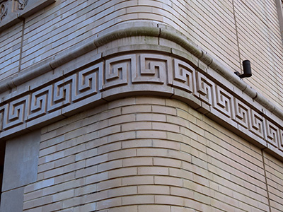 建物の雷文装飾