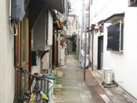 突き当たりのある路地